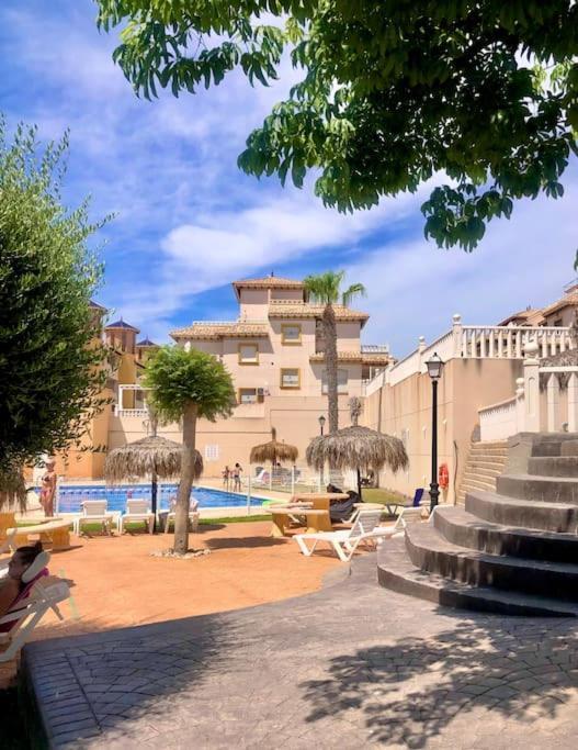 Casa Andres. Two Bed Penthouse Pool & Terrace Apartment Alicante Bagian luar foto
