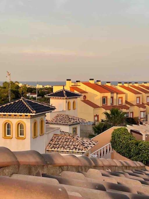 Casa Andres. Two Bed Penthouse Pool & Terrace Apartment Alicante Bagian luar foto