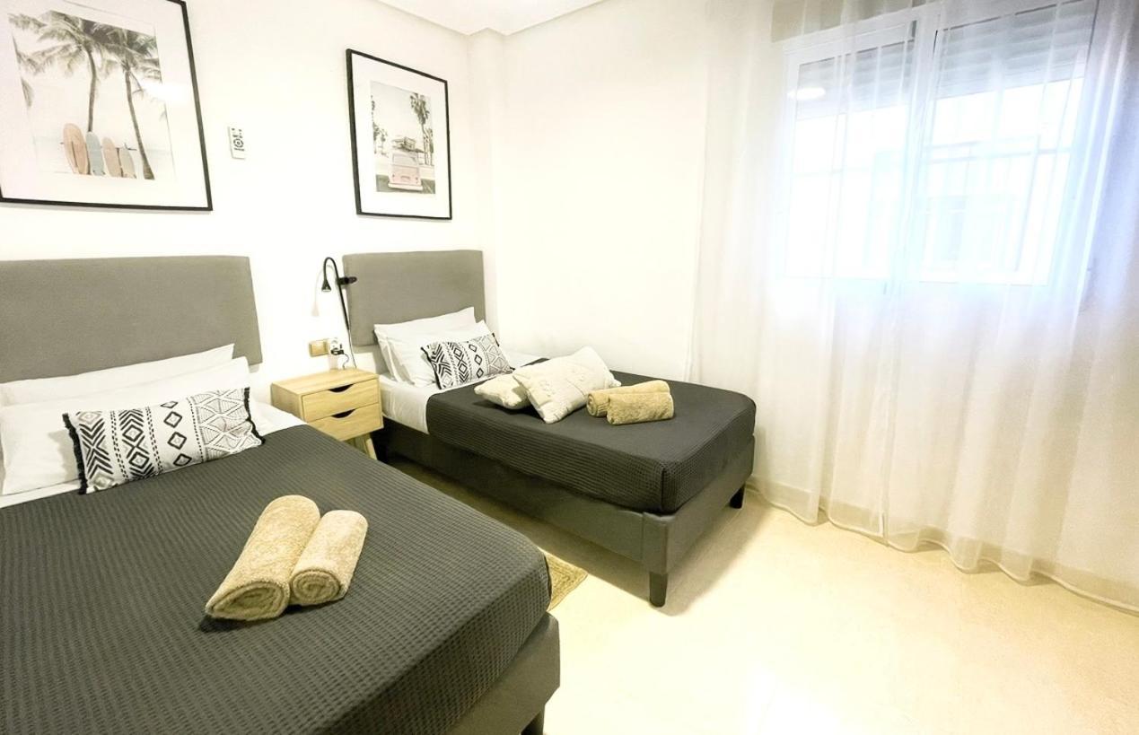Casa Andres. Two Bed Penthouse Pool & Terrace Apartment Alicante Bagian luar foto